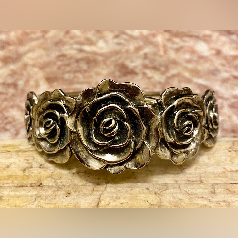 1928 JEWELRY COMPANY 2028 Jewelry Flower Cuff Bracelet; NEW - Picture 5 of 5